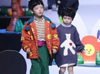 塔卡沙童装2022 SS上海时装周，我们很快乐