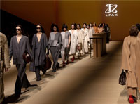 国潮女装品牌LFAX上海时装周放光彩，圆满完成展现创新力量