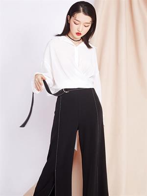 峦左女装春夏新品