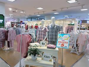 简诗家居服实体店铺形象